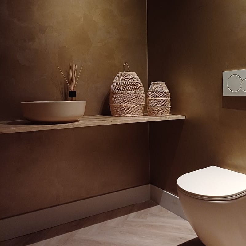 WC met Metal Stuc afwerking op de wanden